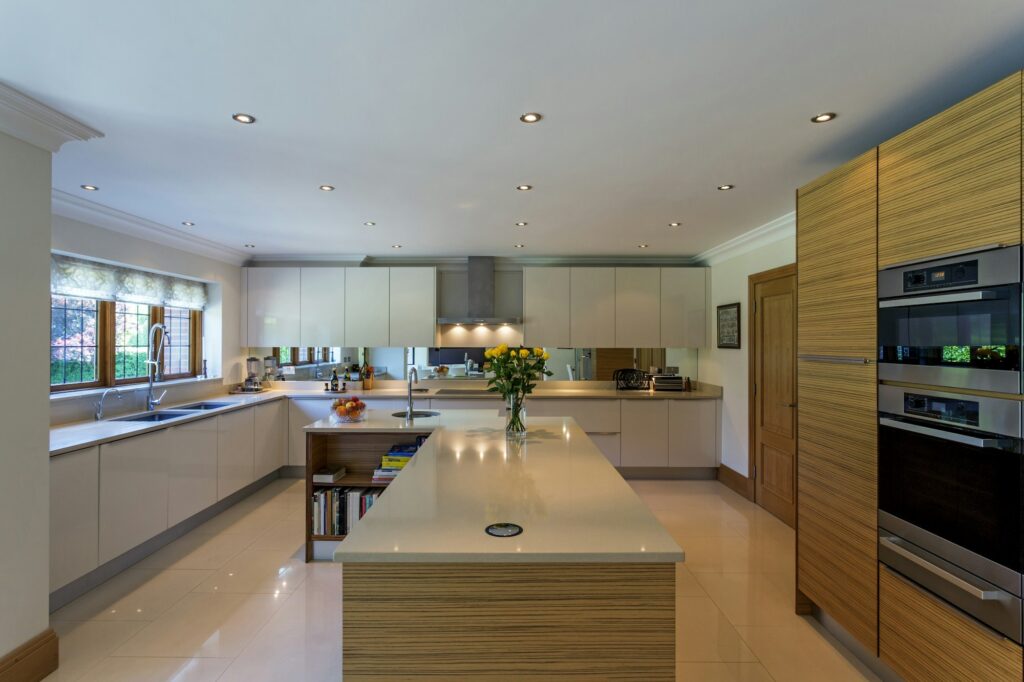 54992,Countertops and oven in modern kitchen